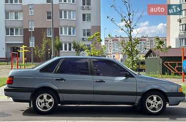 Седан Volkswagen Passat 1991 в Виннице