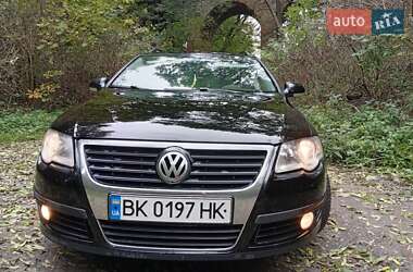Универсал Volkswagen Passat 2006 в Ровно