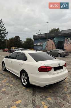 Седан Volkswagen Passat 2012 в 