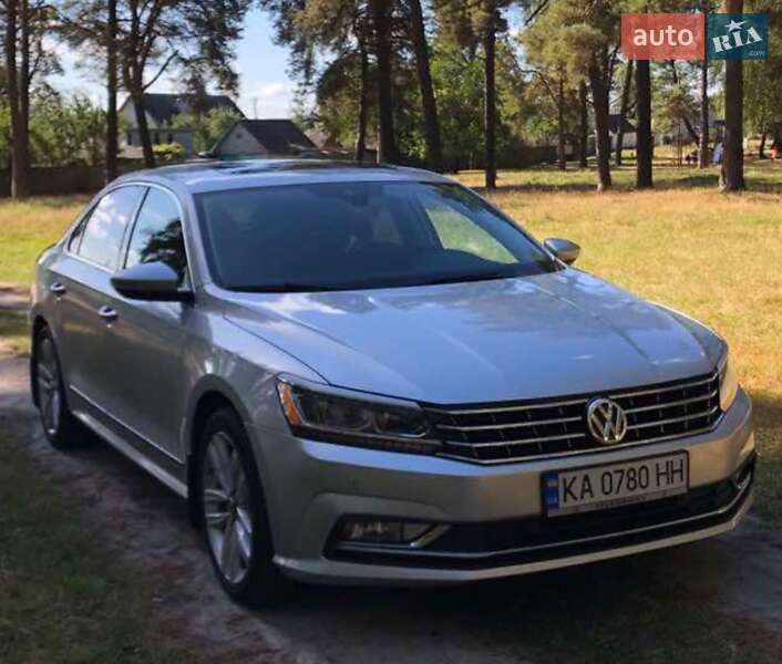 Седан Volkswagen Passat 2017 в Чернігові