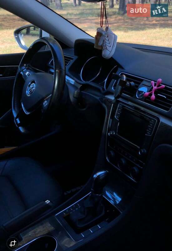 Седан Volkswagen Passat 2017 в Чернігові