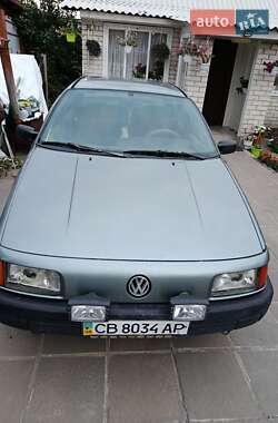 Седан Volkswagen Passat 1988 в Чернигове