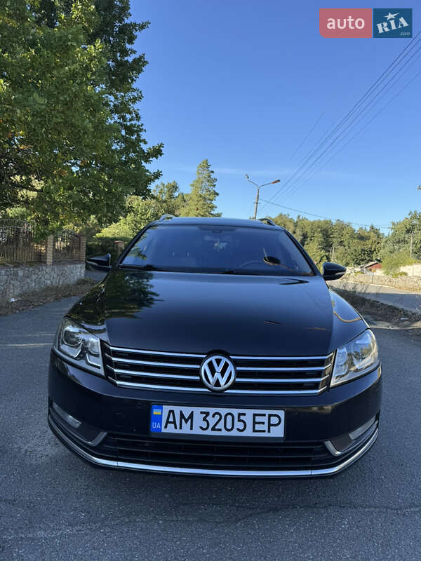 Универсал Volkswagen Passat 2014 в Киеве