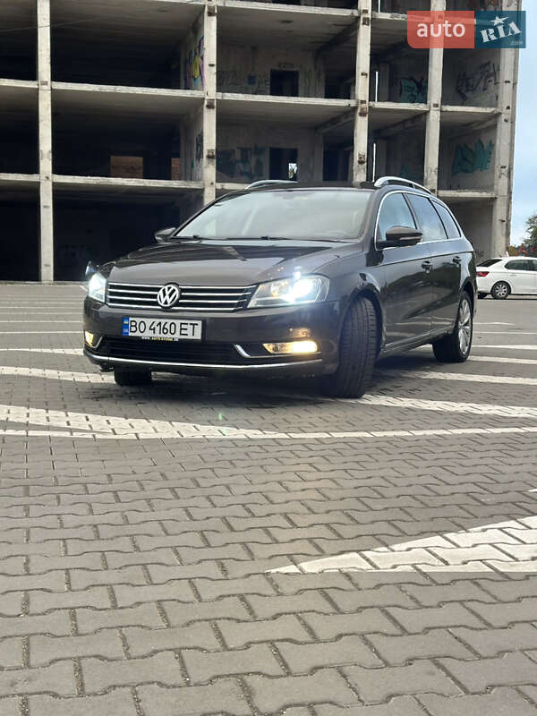 Volkswagen Passat 2011