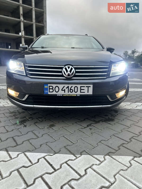 Универсал Volkswagen Passat 2011 в Тернополе