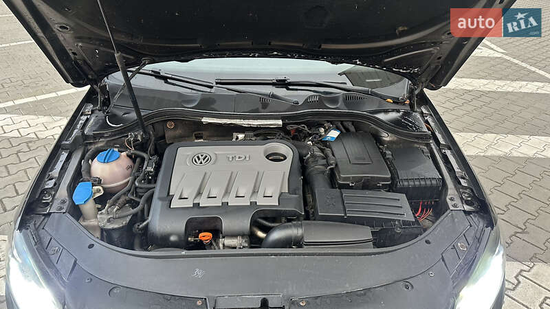 Универсал Volkswagen Passat 2011 в Тернополе