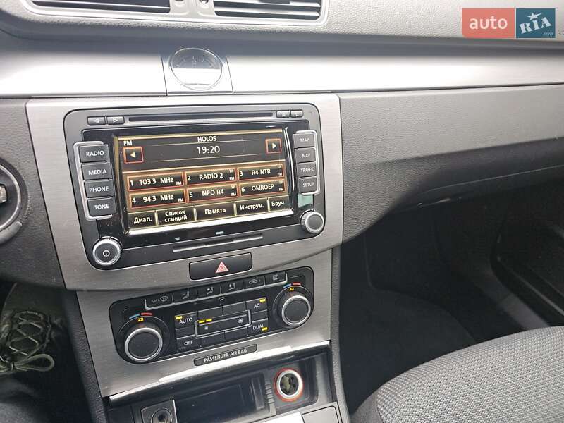Седан Volkswagen Passat 2012 в Стрые фото 30 Седан Volkswagen Passat 2012 в Стрые