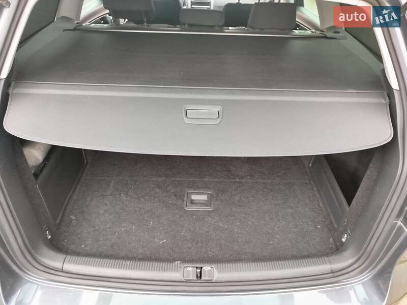 Универсал Volkswagen Passat 2011 в Ровно фото 6 Универсал Volkswagen Passat 2011 в Ровно