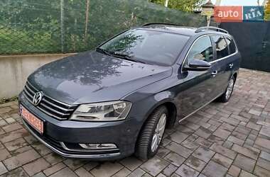 Универсал Volkswagen Passat 2011 в Ровно