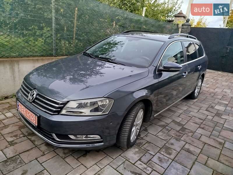Volkswagen Passat 2011