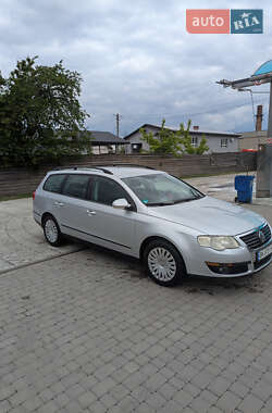 Універсал Volkswagen Passat 2006 в Березному