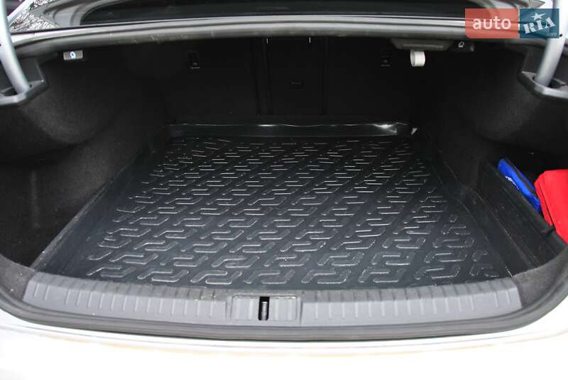 Седан Volkswagen Passat 2016 в Вінниці