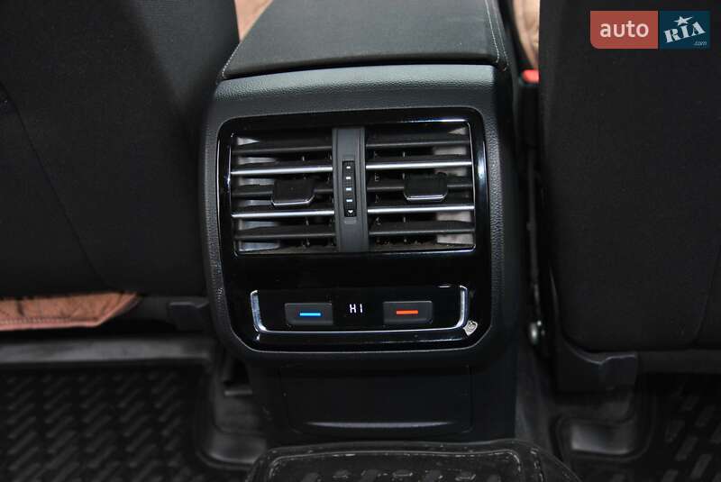 Седан Volkswagen Passat 2016 в Вінниці