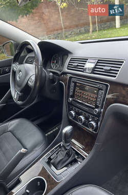 Седан Volkswagen Passat 2015 в 