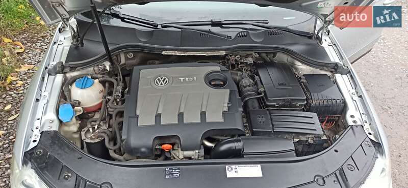 Універсал Volkswagen Passat 2010 в Вінниці