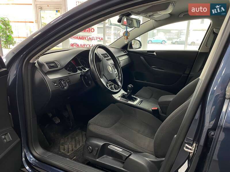 Универсал Volkswagen Passat 2008 в Киеве