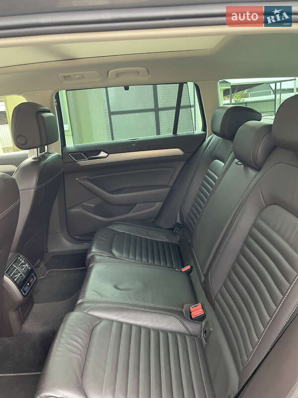 Универсал Volkswagen Passat 2016 в Черновцах