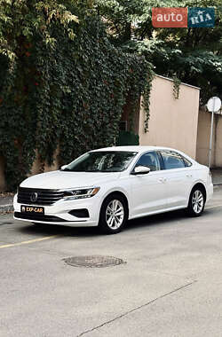 Седан Volkswagen Passat 2020 в Києві