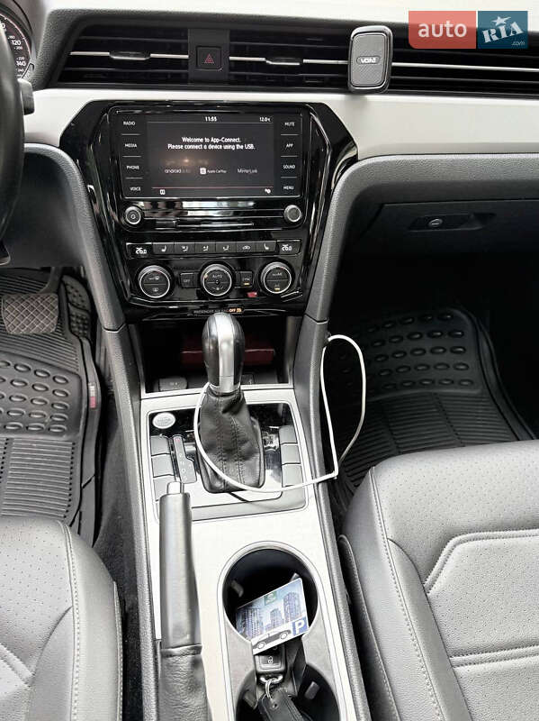 Седан Volkswagen Passat 2020 в Киеве