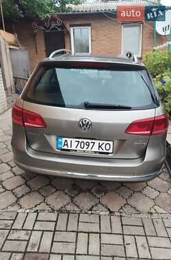 Универсал Volkswagen Passat 2012 в Тетиеве