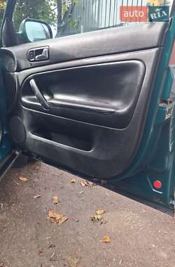 Универсал Volkswagen Passat 1999 в 