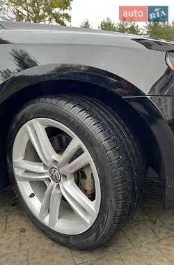 Седан Volkswagen Passat 2014 в 
