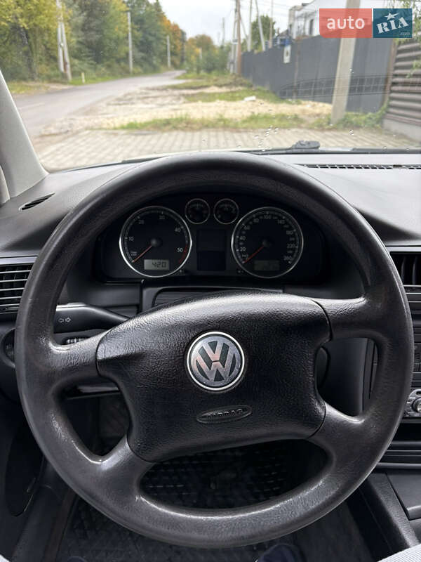 Универсал Volkswagen Passat 2005 в Львове
