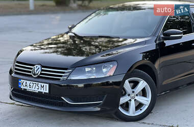 Седан Volkswagen Passat 2013 в Каневе