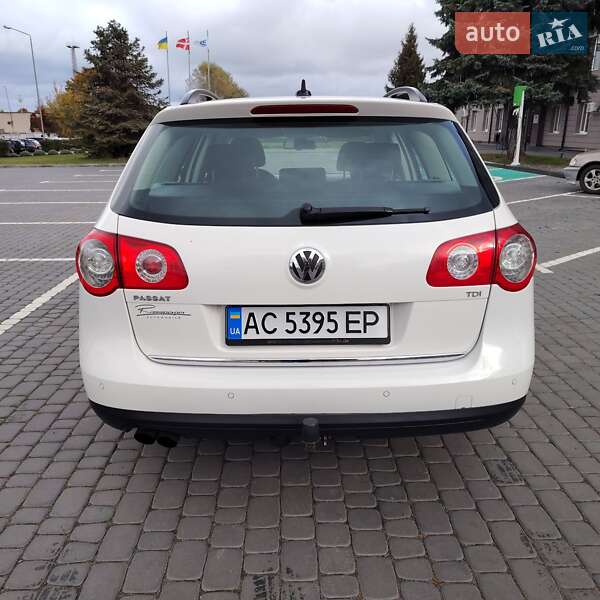Универсал Volkswagen Passat 2010 в Луцке