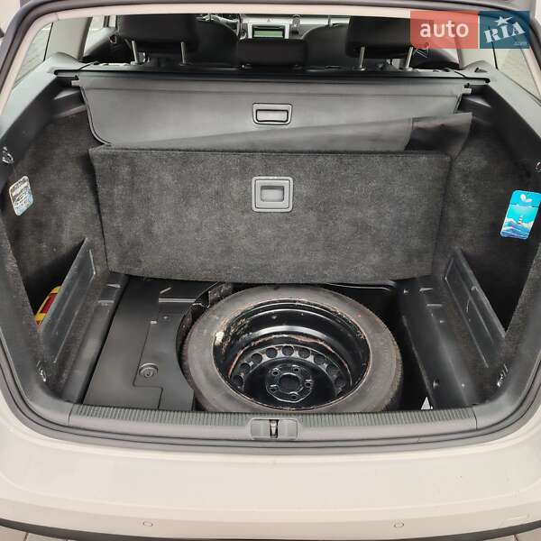 Универсал Volkswagen Passat 2010 в Луцке