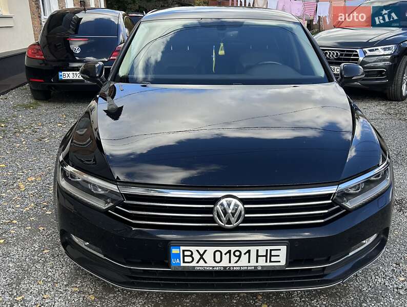 Седан Volkswagen Passat 2018 в Шепетовке