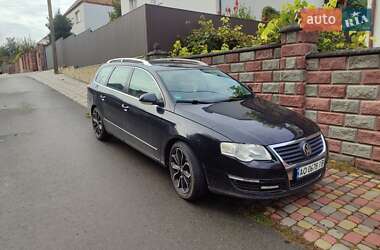Універсал Volkswagen Passat 2006 в Острозі