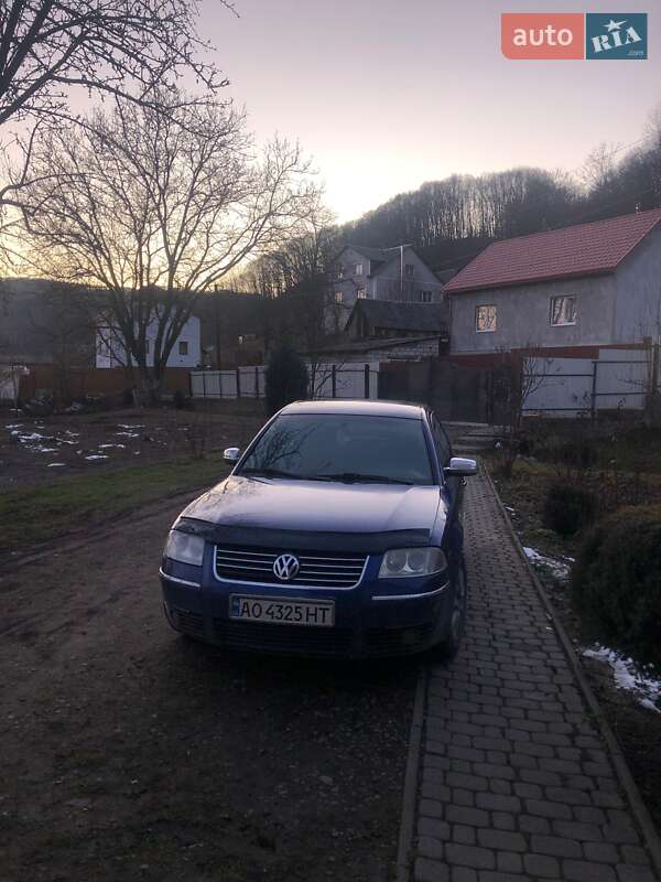 Седан Volkswagen Passat 2002 в 