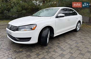 Седан Volkswagen Passat 2015 в Тернополі
