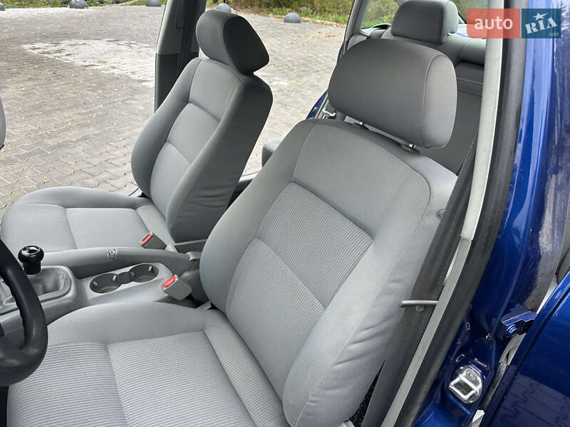 Седан Volkswagen Passat 2002 в Тернополе