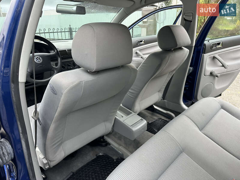 Седан Volkswagen Passat 2002 в Тернополе