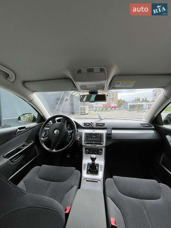 Універсал Volkswagen Passat 2010 в Хмельницькому