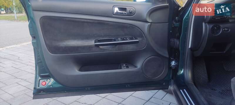 Универсал Volkswagen Passat 2001 в Черкассах