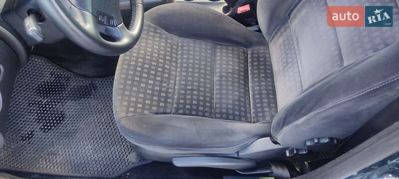 Универсал Volkswagen Passat 2001 в Черкассах