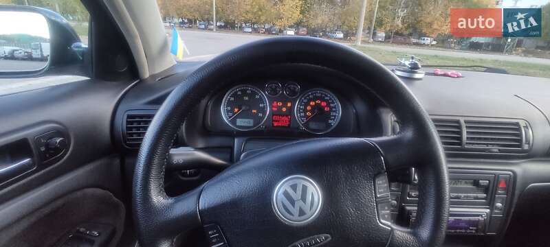 Универсал Volkswagen Passat 2001 в Черкассах