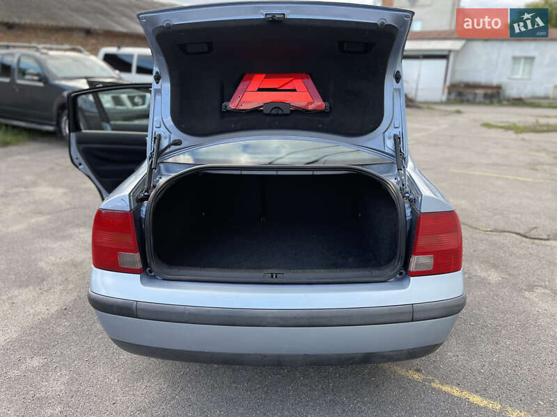 Седан Volkswagen Passat 1998 в Вінниці