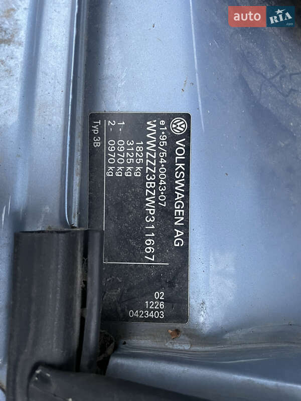 Седан Volkswagen Passat 1998 в Вінниці