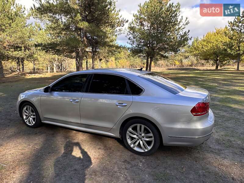 Седан Volkswagen Passat 2012 в Кропивницком