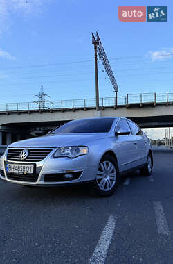 Седан Volkswagen Passat 2006 в Одесі