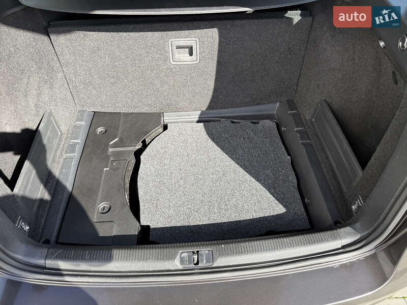 Универсал Volkswagen Passat 2010 в Ровно фото 36 Универсал Volkswagen Passat 2010 в Ровно