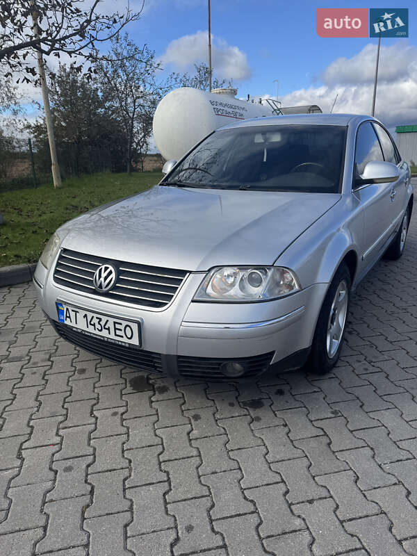 Седан Volkswagen Passat 2005 в Ивано-Франковске