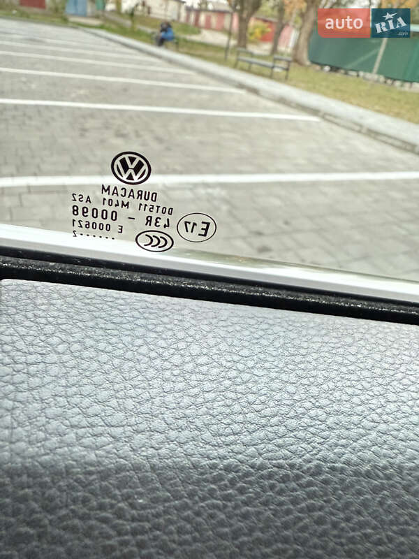 Универсал Volkswagen Passat 2022 в Вараше