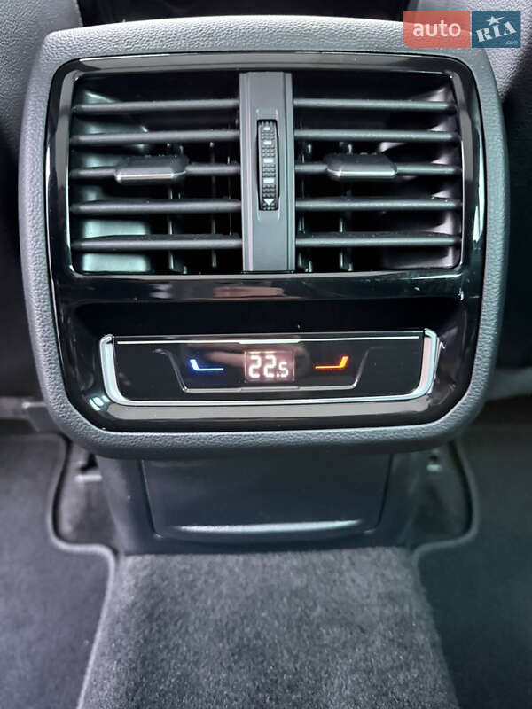 Универсал Volkswagen Passat 2022 в Вараше