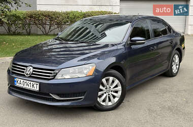 Седан Volkswagen Passat 2012 в Киеве