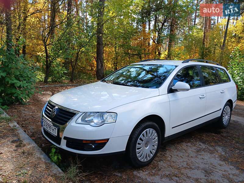 Универсал Volkswagen Passat 2010 в 